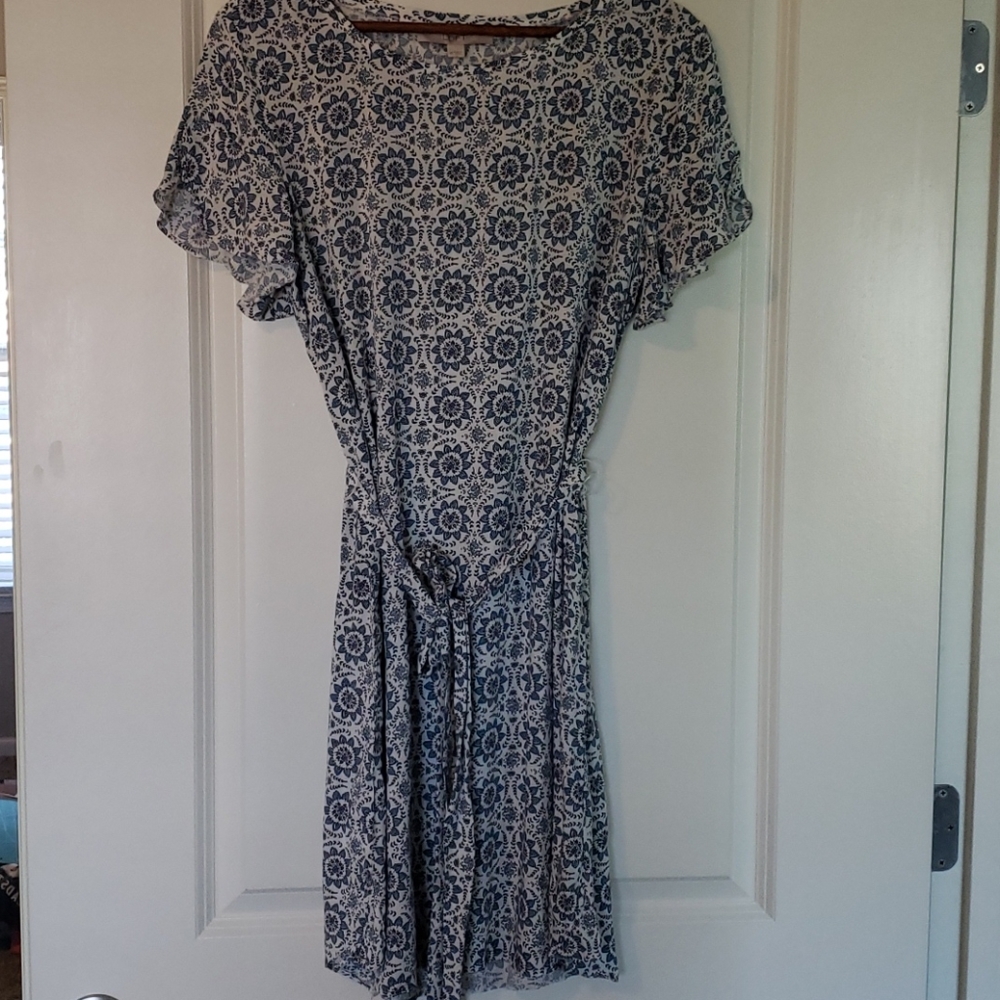 LOFT Floral Medallion Petal Sleeve Tie Waist Dress